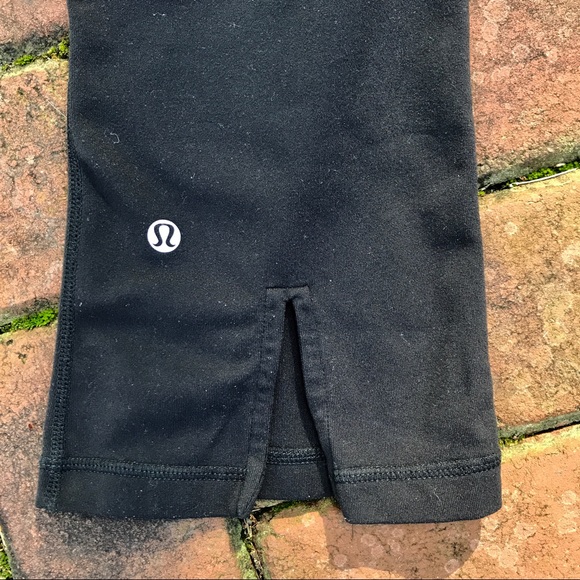 Lululemon Cropped Legging - Picture 3 of 5
